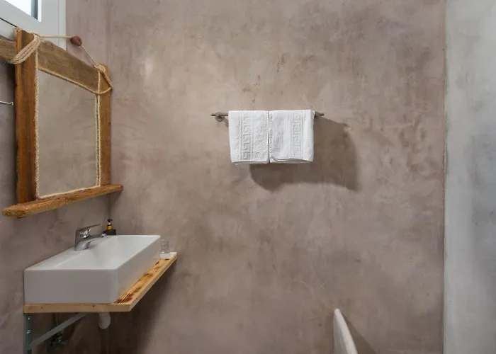 ゲストハウス Christos And Family 3*