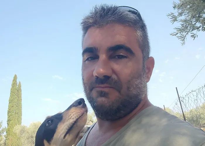 Christos And Family ゲストハウス Stegna