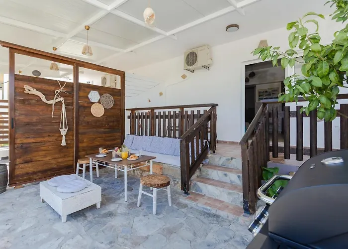 Guest house Christos And Family