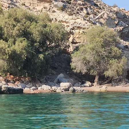 Christos Studios&family 3* Stegna