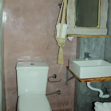 Christos And Family 3* Stegna