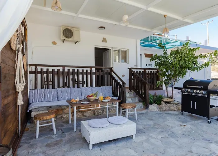 Christos Studios&family 3* Stegna