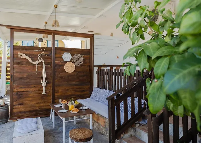 Christos Studios&family Stegna