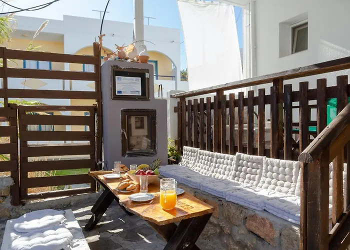 Christos Studios&family Stegna