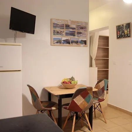 Christos And Family 3*