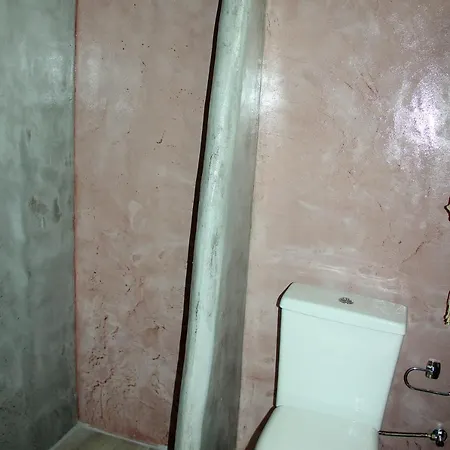 Christos And Family Gæstehus